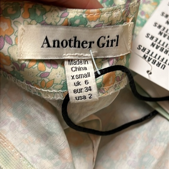 Another girl Tie Detail Ditsy Mini Skirt Lime Grn Floral Keyhole Detail waist XS - Picture 8 of 10